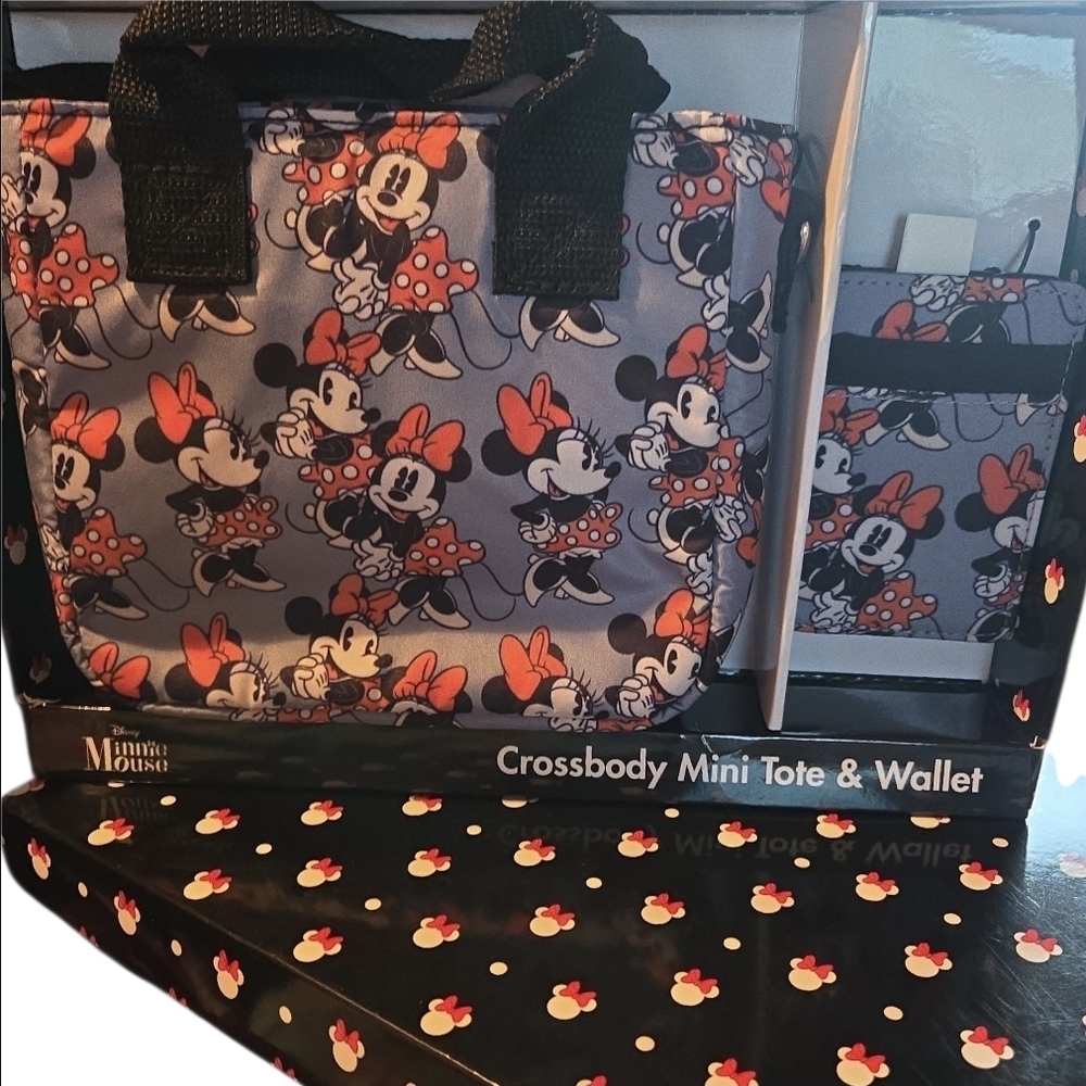 Disney Minnie Mouse Crossbody Mini Tote & Wallet Set - NWT